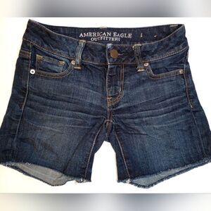 American Eagle Outfitters stretch denim button jean shorts size 0